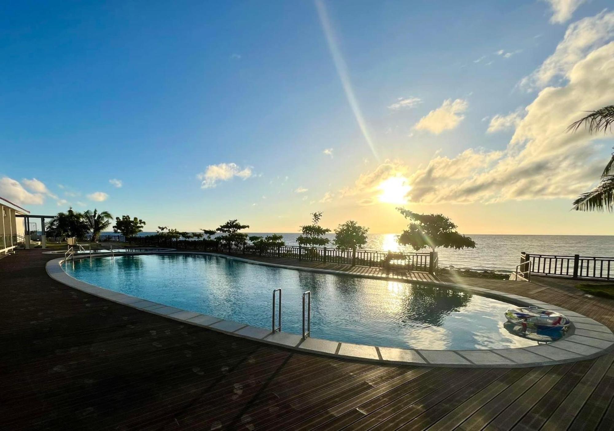 W Golf Resort Oslob Exteriér fotografie