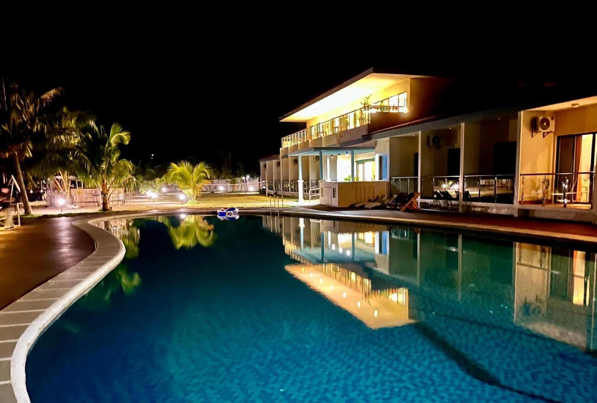 W Golf Resort Oslob Exteriér fotografie