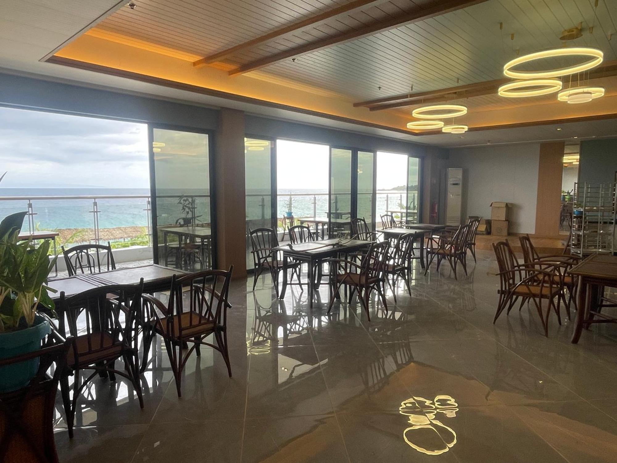 W Golf Resort Oslob Exteriér fotografie