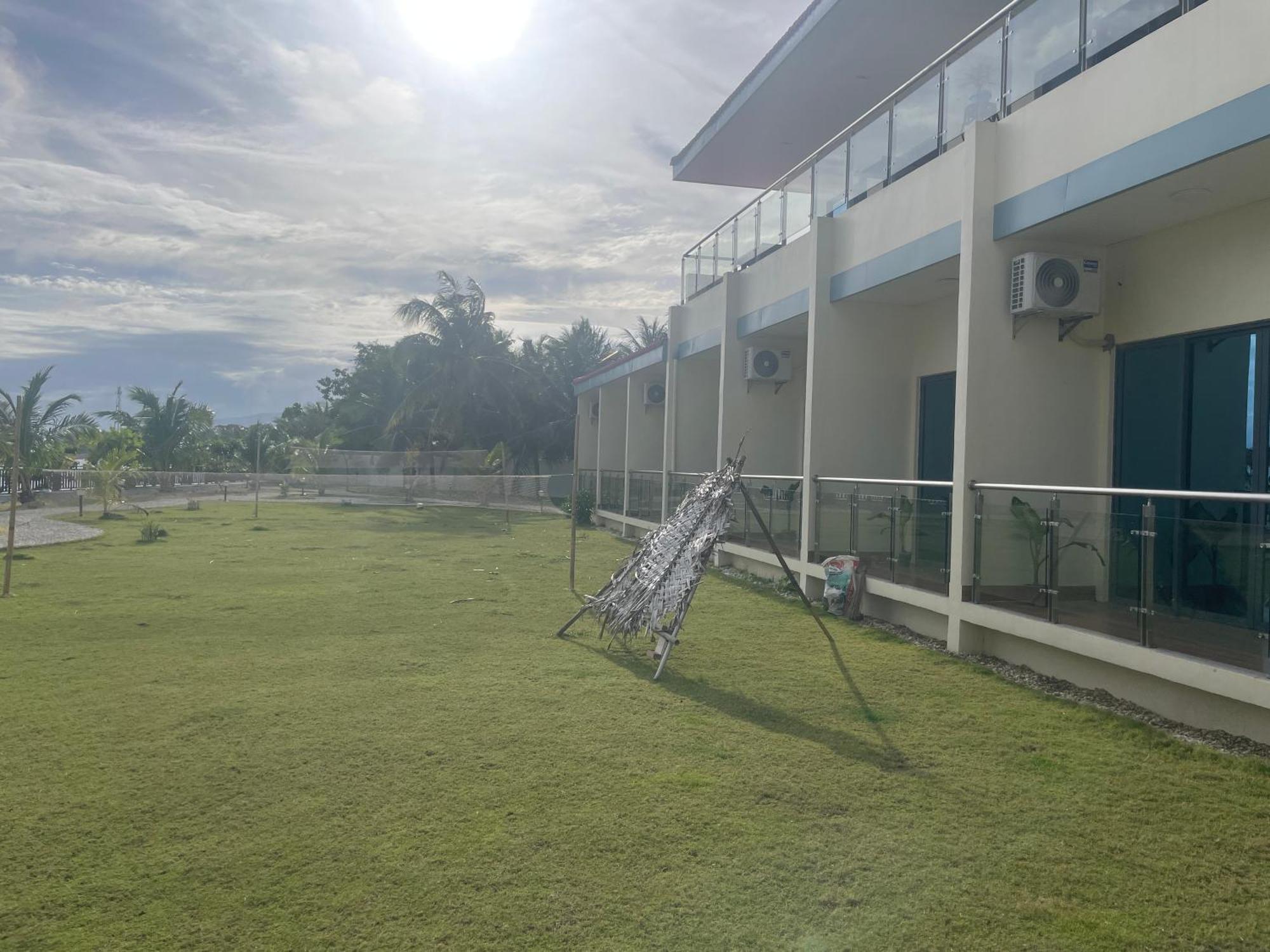W Golf Resort Oslob Exteriér fotografie