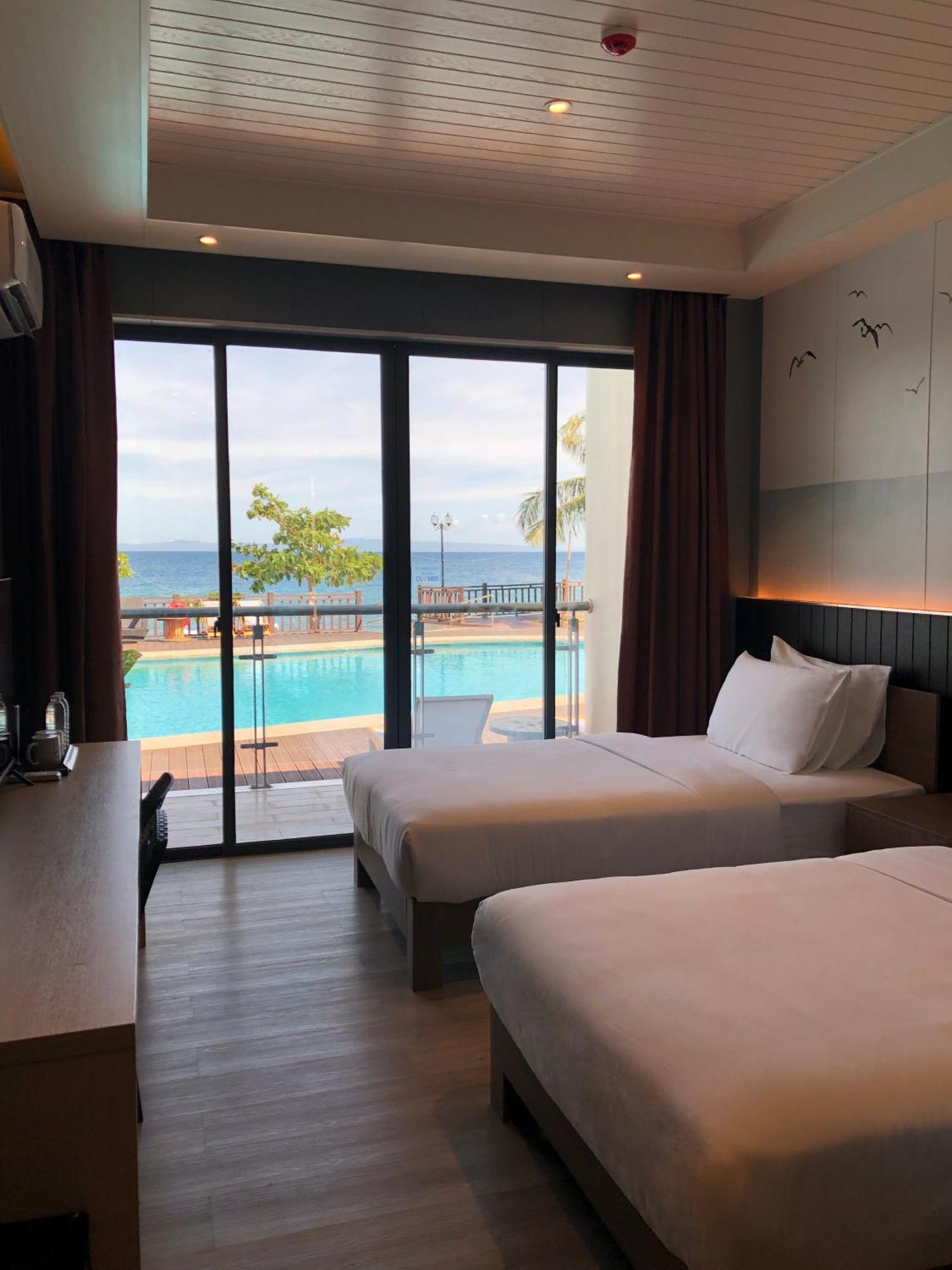 W Golf Resort Oslob Exteriér fotografie