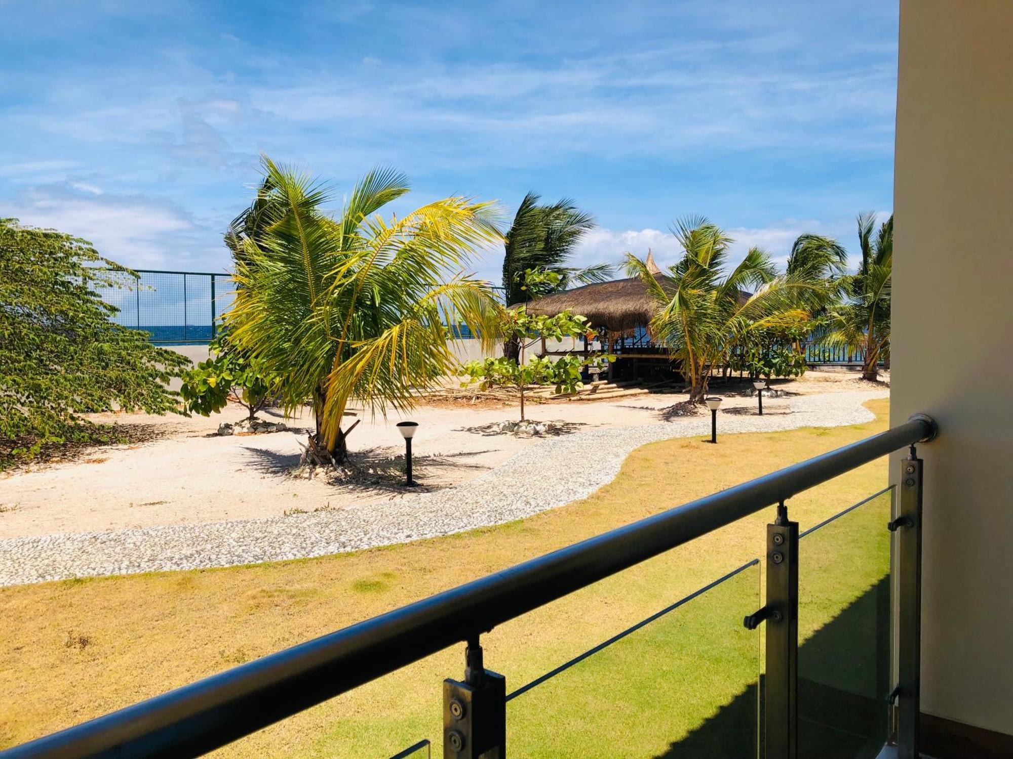 W Golf Resort Oslob Exteriér fotografie