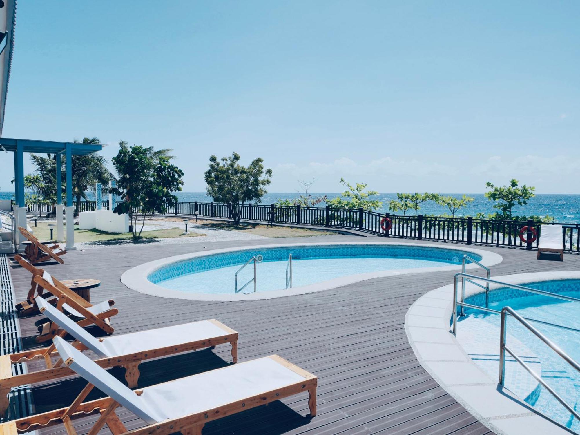 W Golf Resort Oslob Exteriér fotografie